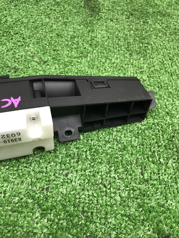 Часы Toyota Camry 2006 ACV40