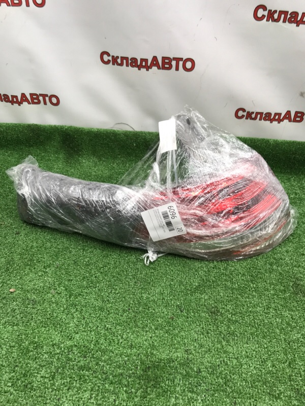 Фонарь в крыло Toyota Estima 2008 ACR50W