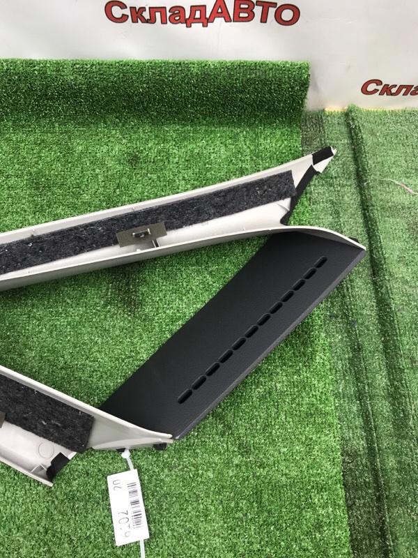 Накладка стойки лобового стекла Toyota Estima 2008 ACR50W