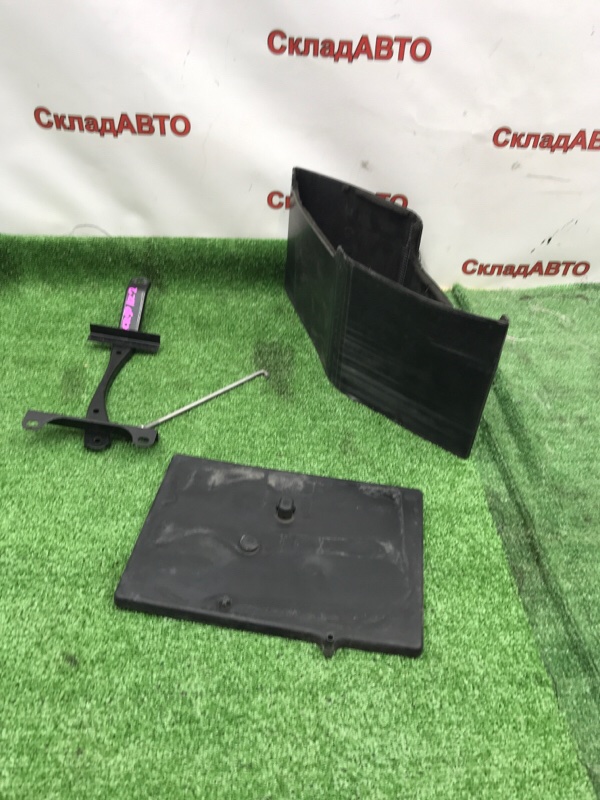 Поддон АКБ Toyota Estima 2008 ACR50W