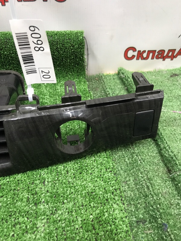 Накладка на торпедо Toyota Estima 2008 ACR50W