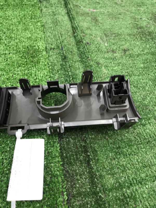 Накладка на торпедо Toyota Estima 2008 ACR50W