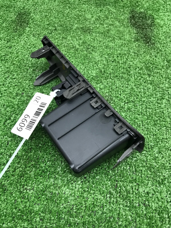 Консоль панели приборов Toyota Estima 2008 ACR50W