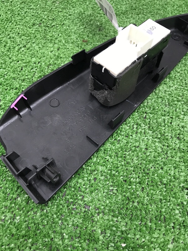 Кнопка стеклоподъемника Subaru Outback 2013 BRM