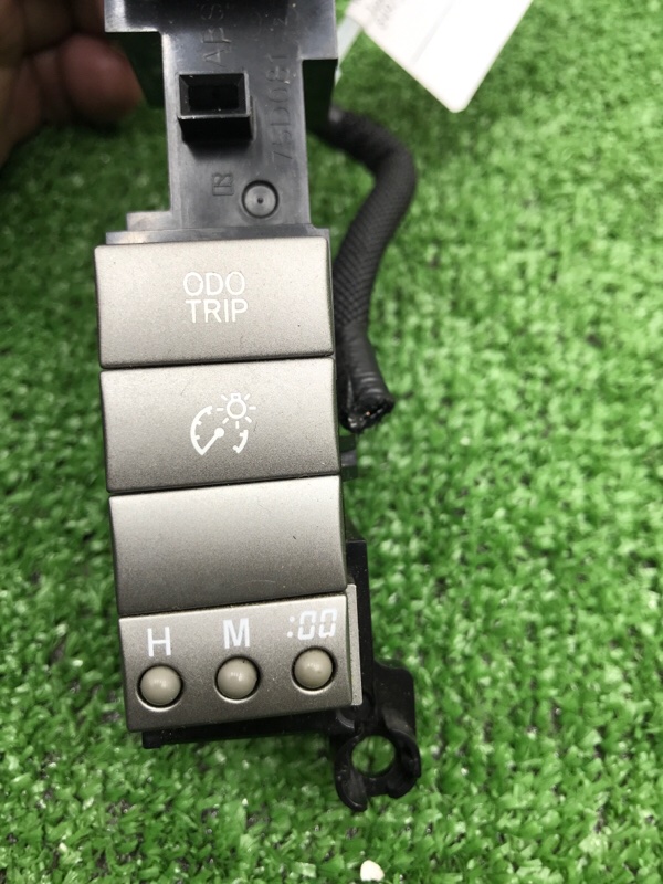 Кнопка аварийной сигнализации Toyota Estima 2008 ACR50W