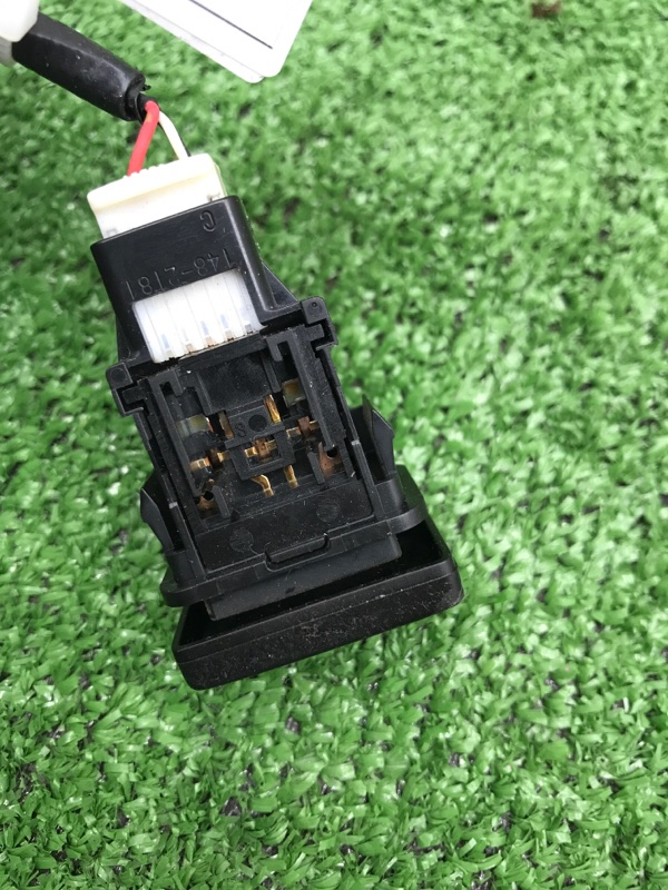 Кнопка открытия двери Toyota Estima 2008 ACR50W