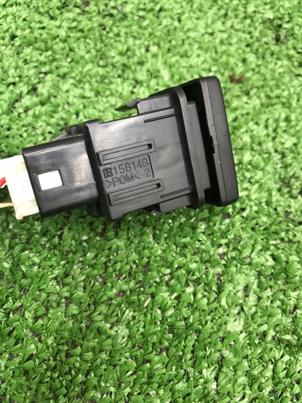 Кнопка открытия двери Toyota Estima 2008 ACR50W