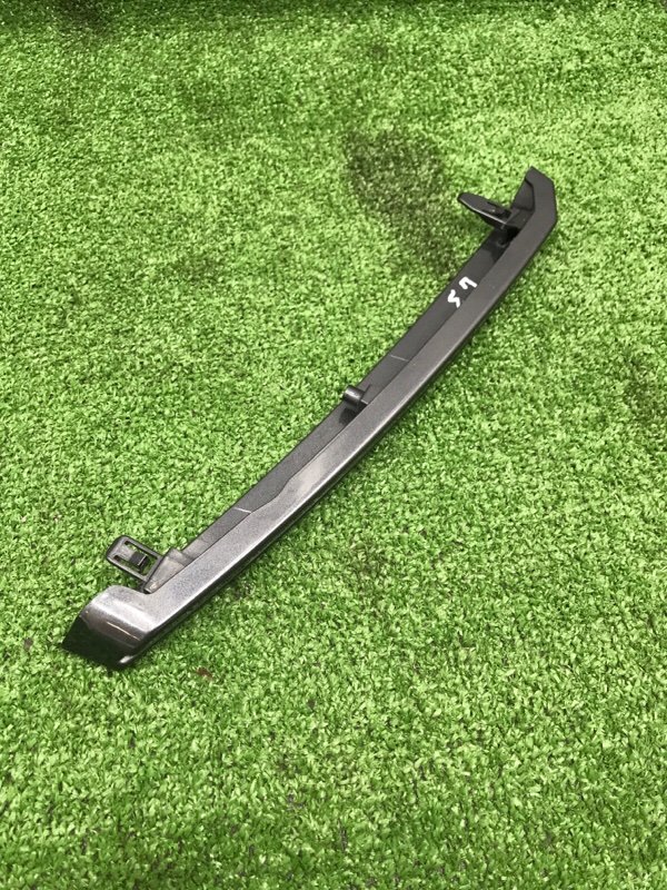 Накладка решетки радиатора