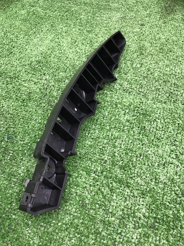 Кронштейн бампера