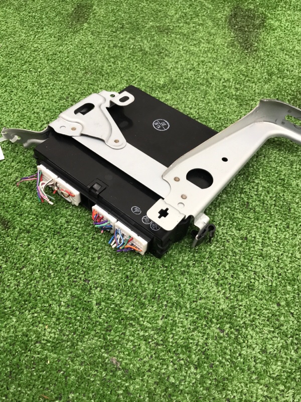 Блок ABS Toyota Estima 2003 ACR40W