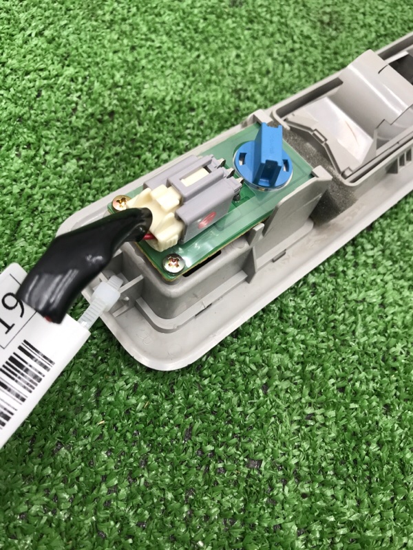 Плафон подсветки салона Toyota Estima 2003 ACR40W