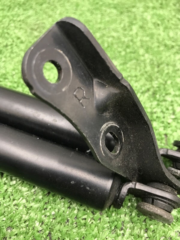 Газовый упор крышки багажника Toyota Estima 2003 ACR40W