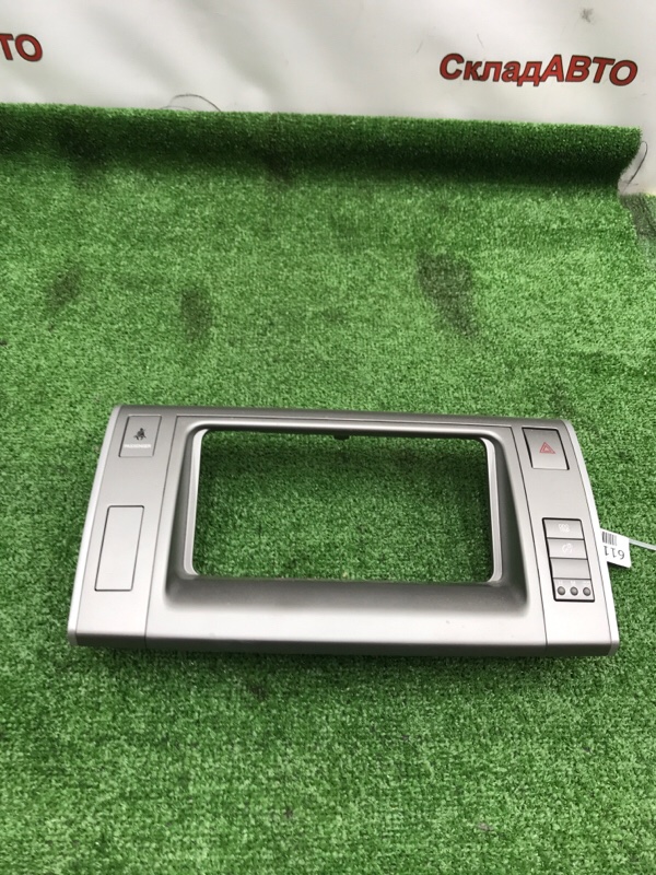 Рамка магнитолы Toyota Estima 2008 ACR50W