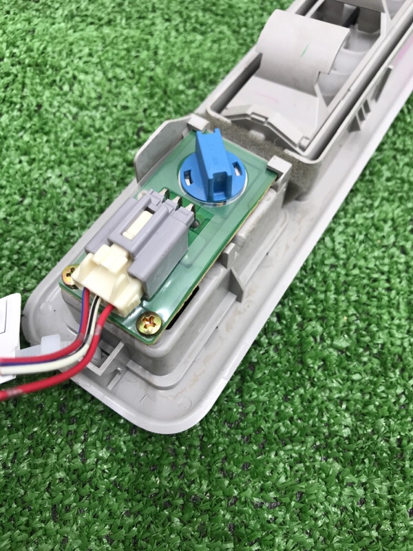 Плафон подсветки салона Toyota Estima 2003 ACR40W