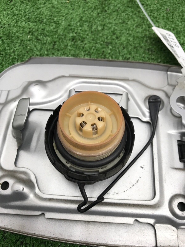 Лючок бензобака Toyota Estima 2008 ACR50W