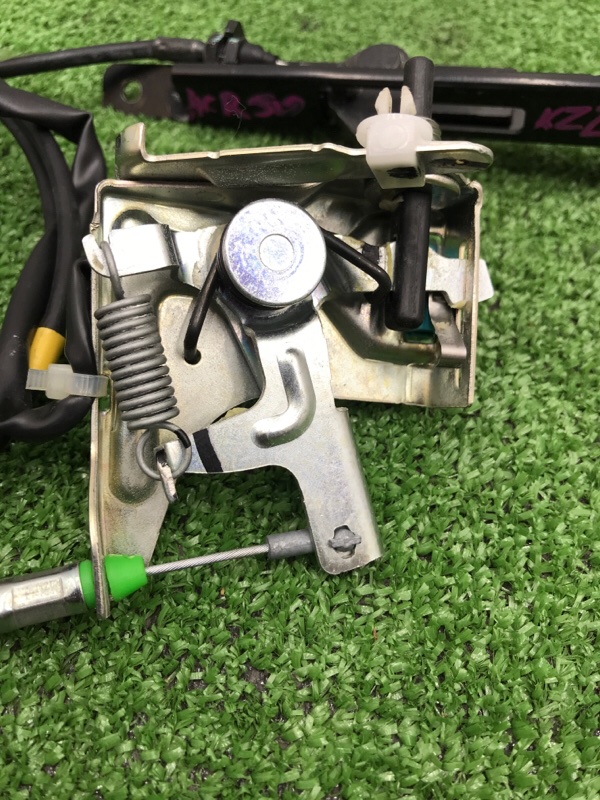 Ограничитель двери Toyota Estima 2008 ACR50W