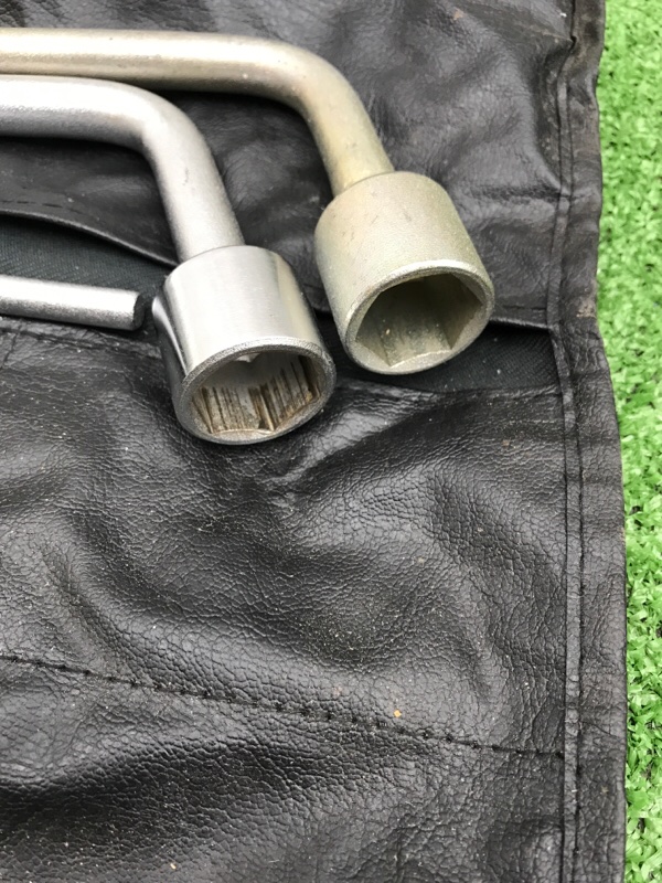 Домкрат Toyota Camry 2006 ACV40