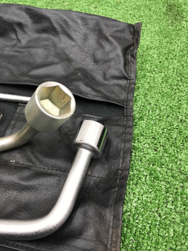 Домкрат Toyota Camry 2006 ACV40