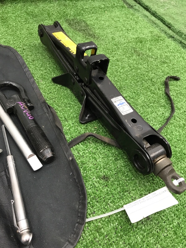 Домкрат Toyota Camry 2006 ACV40