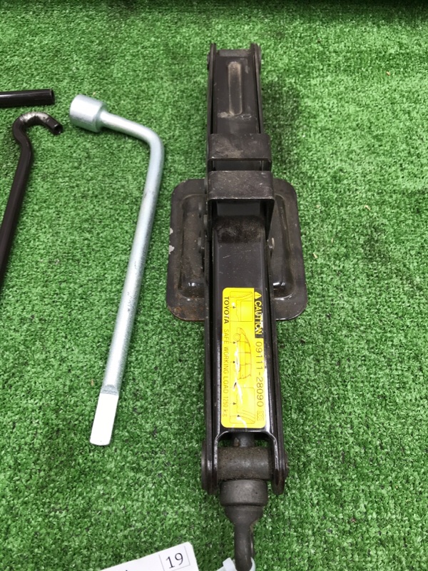 Домкрат Toyota Estima 2003 ACR40W