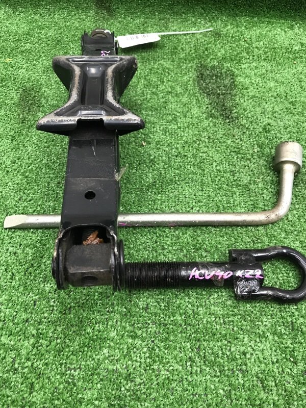 Домкрат Toyota Camry 2006 ACV40