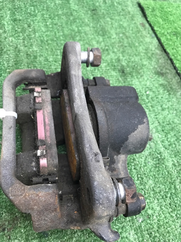 Суппорт тормозной Toyota Estima 2003 ACR40W