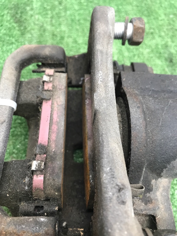 Суппорт тормозной Toyota Estima 2003 ACR40W