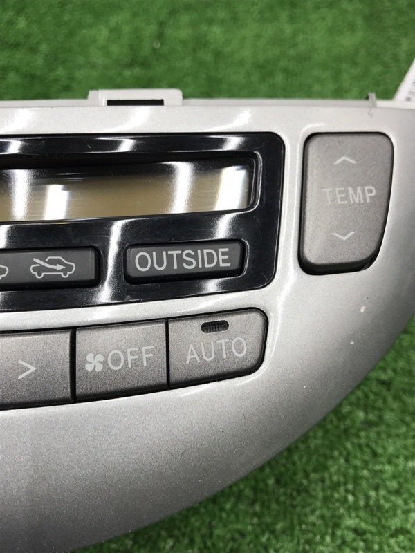 Блок управления климат-контролем Toyota Estima 2003 ACR40W