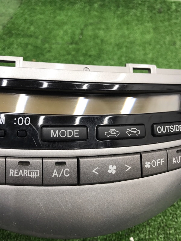 Блок управления климат-контролем Toyota Estima 2003 ACR40W