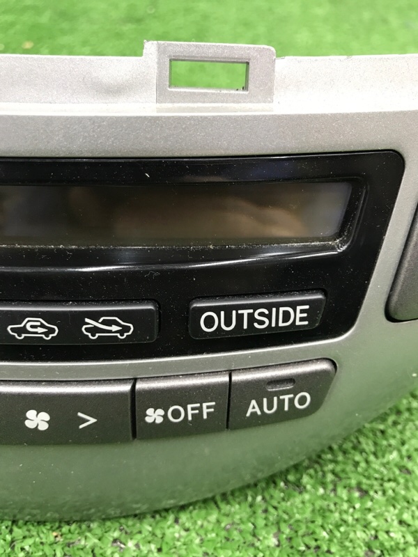 Блок управления климат-контролем Toyota Estima 2003 ACR40W