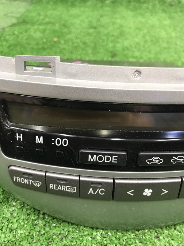 Блок управления климат-контролем Toyota Estima 2003 ACR40W