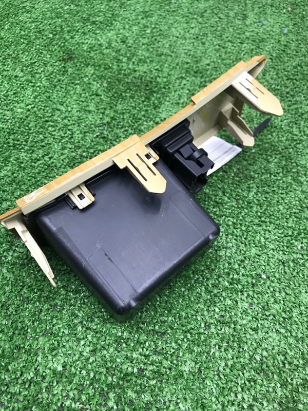 Консоль центральная Toyota Estima 2008 ACR50W