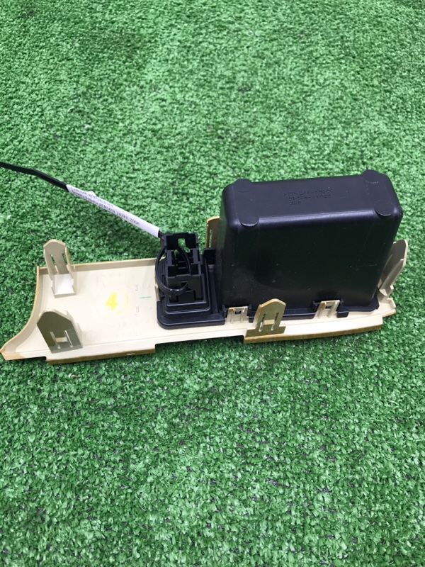 Консоль центральная Toyota Estima 2008 ACR50W