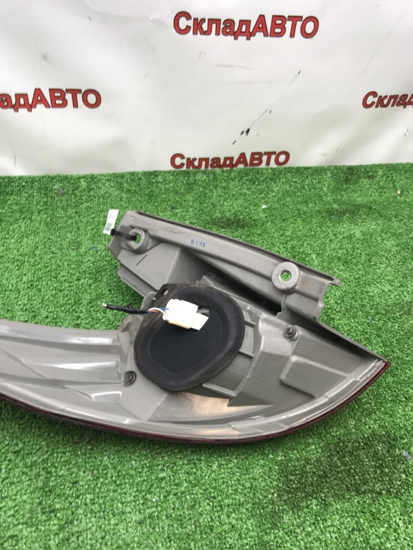 Фонарь наружний Toyota Estima 2008 ACR50W