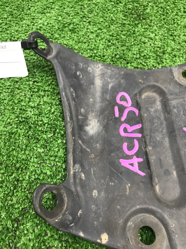 Заглушка подкрылка Toyota Estima 2008 ACR50W