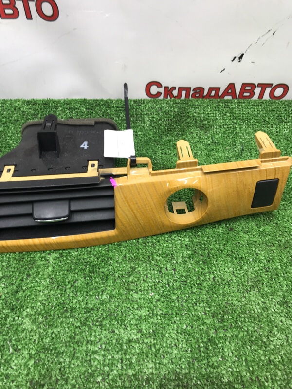 Накладка на торпедо Toyota Estima 2008 ACR50W