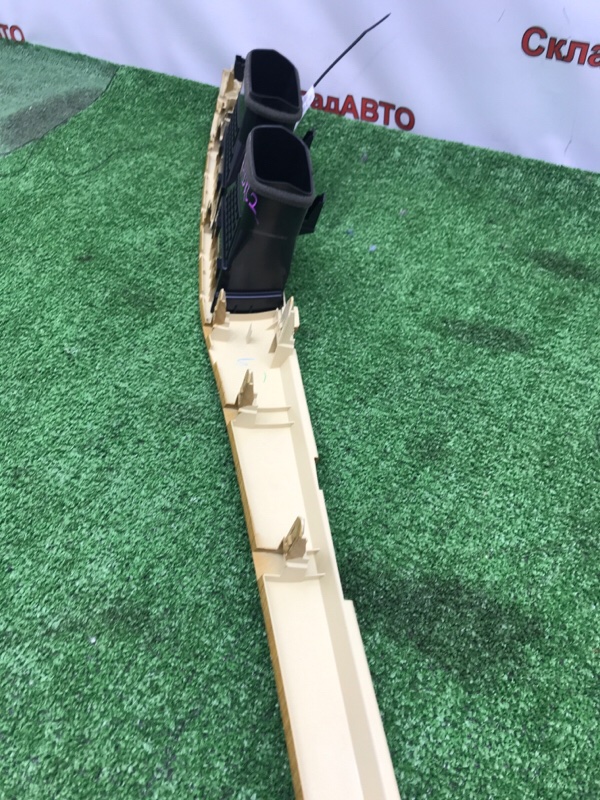 Накладка на торпедо Toyota Estima 2008 ACR50W