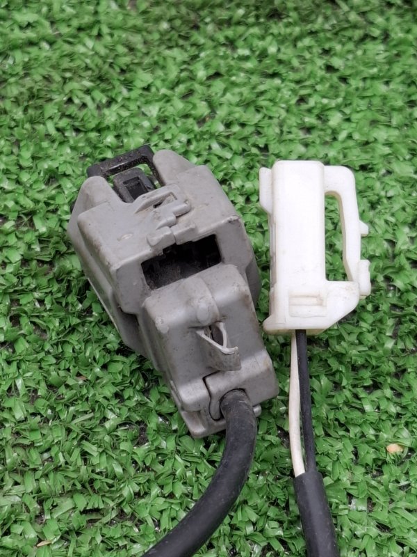 Датчик ABS Toyota Estima 2008 ACR50W