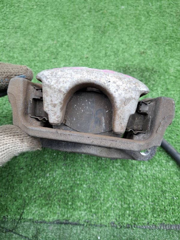 Суппорт тормозной Toyota Estima 2008 ACR50W