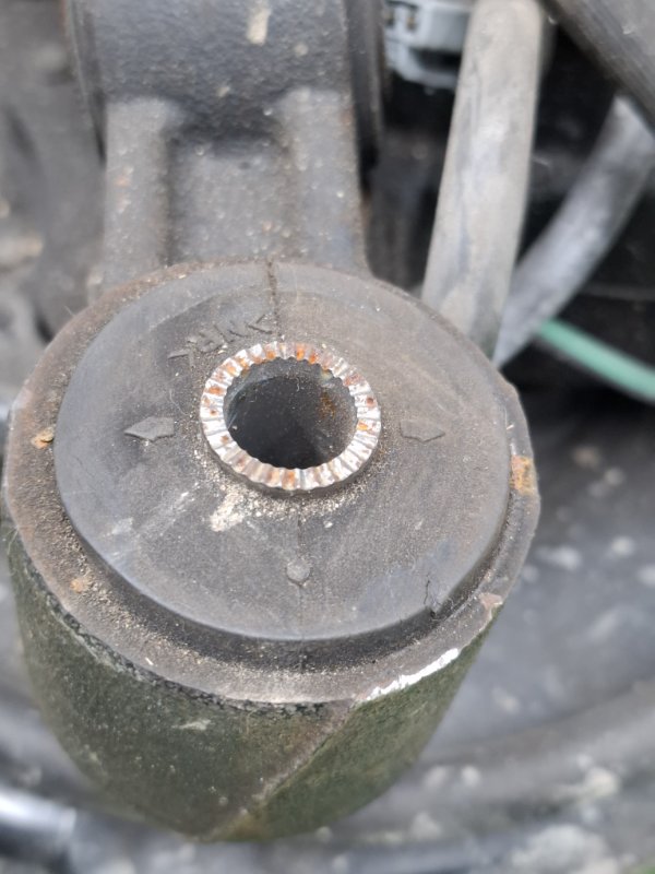 Кулак Toyota Camry 2006 ACV40