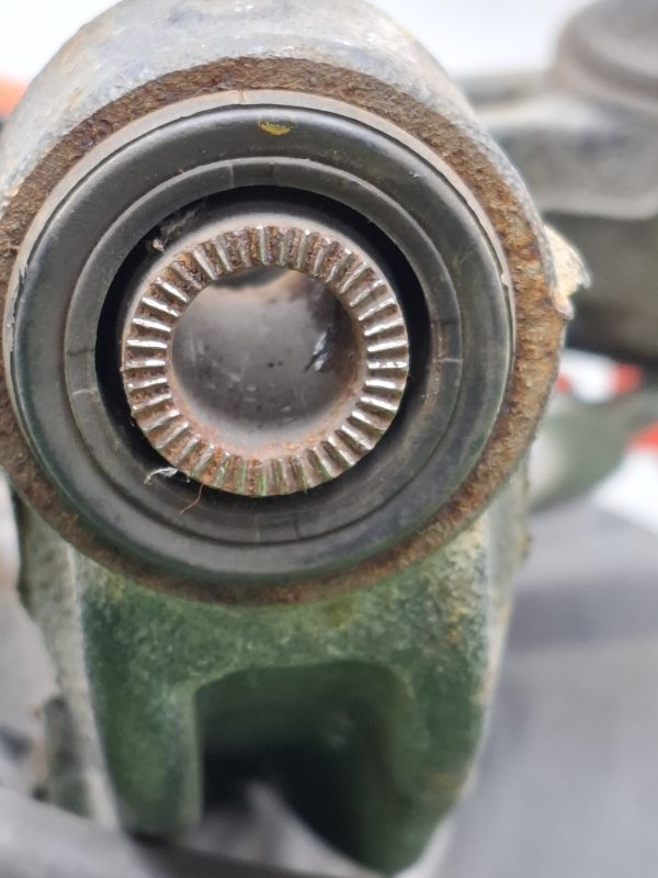 Кулак Toyota Camry 2006 ACV40