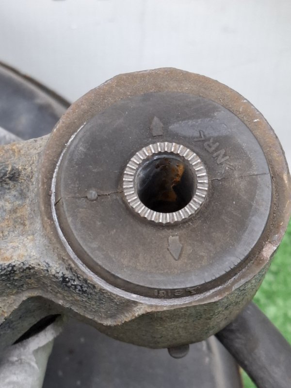 Кулак Toyota Camry 2006 ACV40