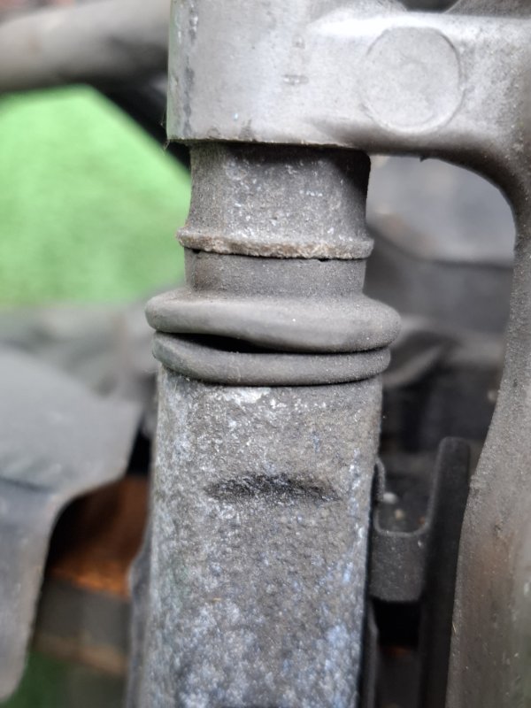 Кулак Toyota Camry 2006 ACV40