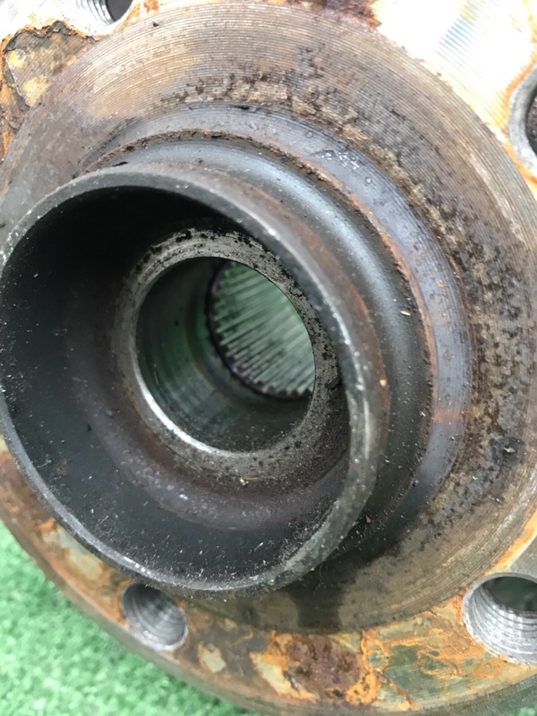 Кулак поворотный VOLKSWAGEN Touran 2011 1T3