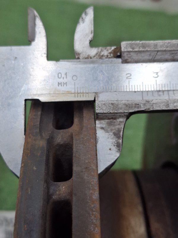 Тормозные диски VOLKSWAGEN Touran 2011 1T3