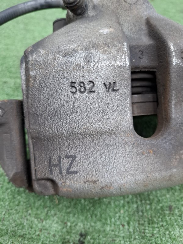 Суппорт тормозной VOLKSWAGEN Touran 2011 1T3