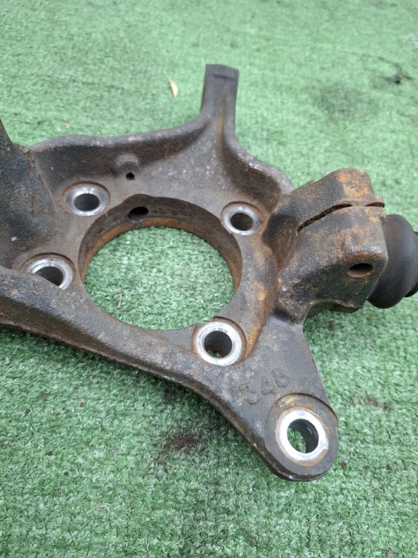 Кулак поворотный Subaru Outback 2013 BRM