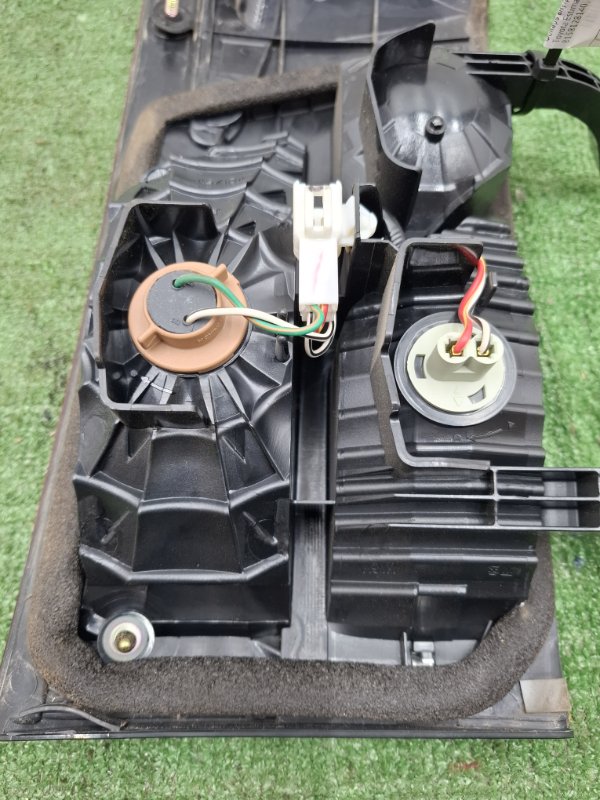 Фонарь внутренний Toyota Estima 2003 ACR40W