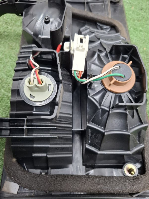 Фонарь внутренний Toyota Estima 2003 ACR40W