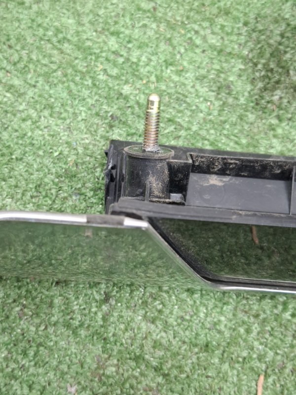 Накладка крышки багажника Toyota Estima 2003 ACR40W